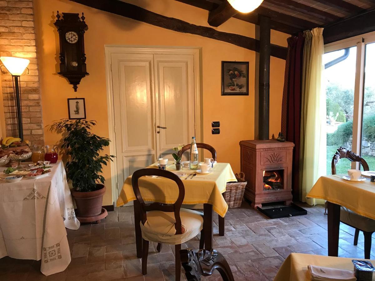 Agriturismo Collerisana سبوليتو المظهر الخارجي الصورة